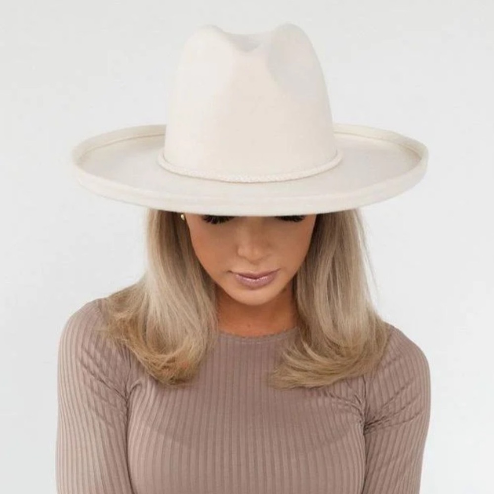 GIGI PIP X CARA LOREN Pencil Brim Hat